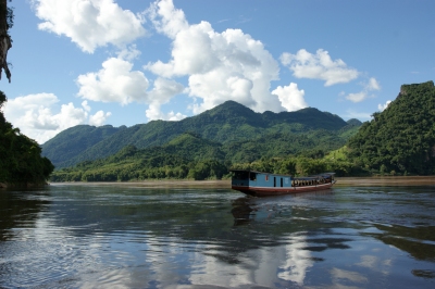 2009-08-30 09-03 Luang Prabang 143 Mekong (Allie_Caulfield)  [flickr.com]  CC BY 
License Information available under 'Proof of Image Sources'