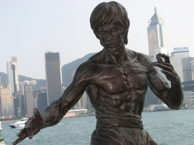 Bruce Lee Statue, Hong Kong (Ian Muttoo)  [flickr.com]  CC BY-SA 
License Information available under 'Proof of Image Sources'