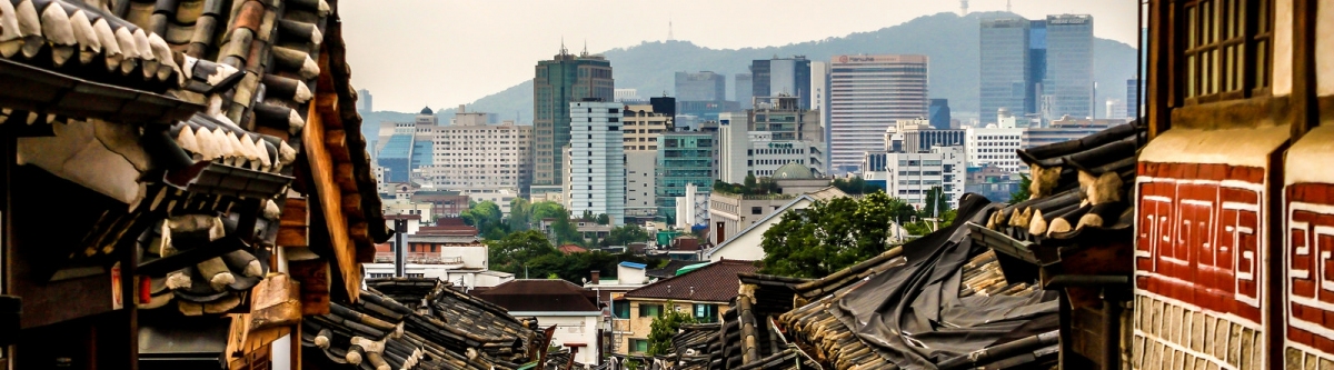 Bukchon Hanok Village, Seoul, South Korea (Doug  Sun Beams)  [flickr.com]  CC BY 
License Information available under 'Proof of Image Sources'