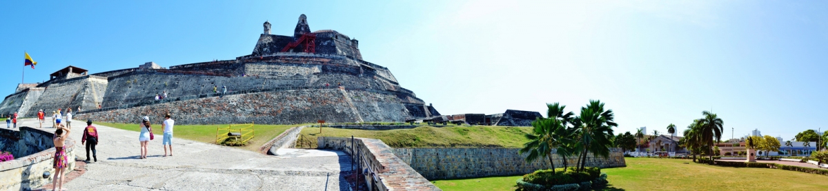 Castillo de San Felipe de Barajas (n.karim)  [flickr.com]  CC BY 
License Information available under 'Proof of Image Sources'