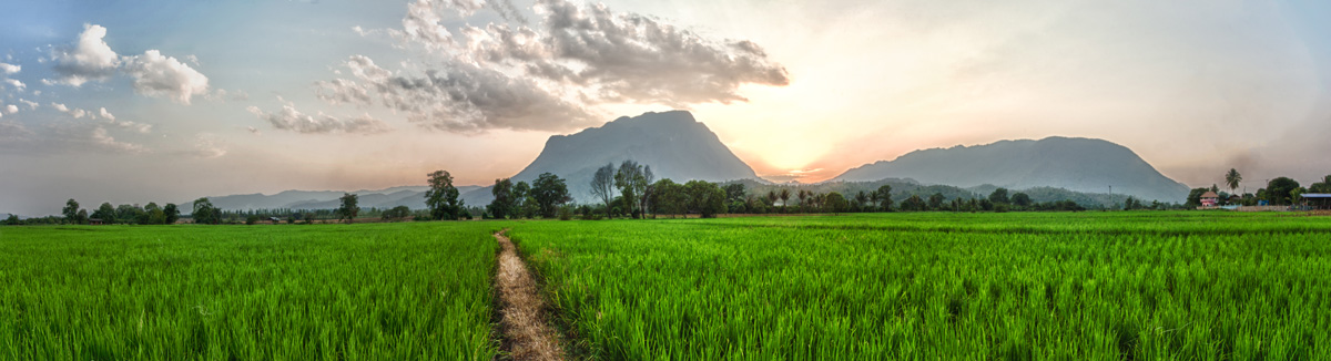 Chiang Dao HDR Panorama (Jakub  Michankow)  [flickr.com]  CC BY 
License Information available under 'Proof of Image Sources'